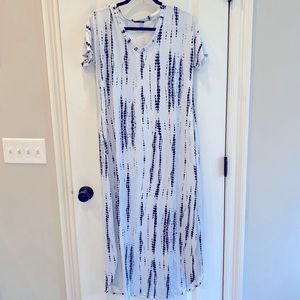 Black and white Maxi dress